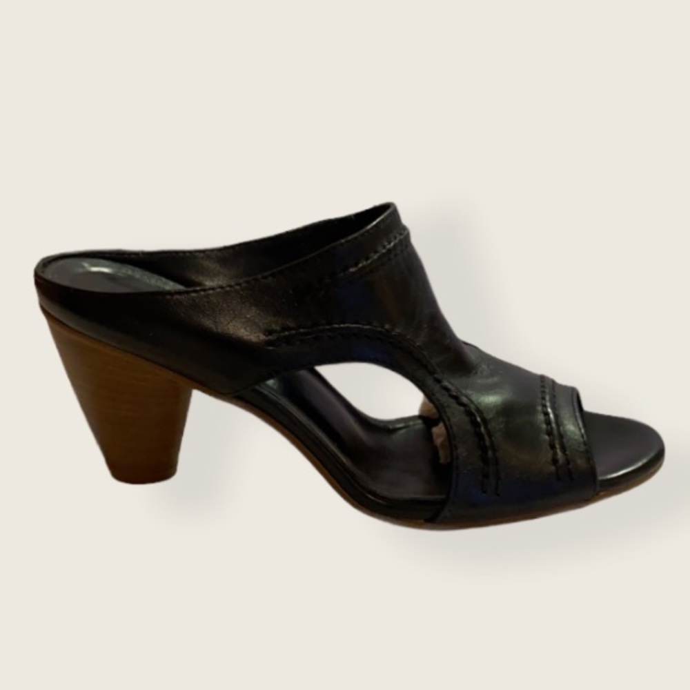 BULLE Black Italian Sandals w/ Round Stacked Heels!!! size 38 = size 7